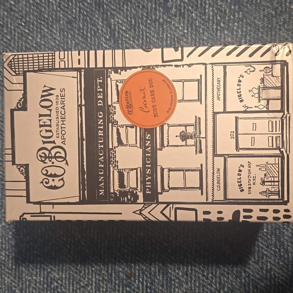 Village Perfumer - Coconut Body Care Duo - Apothecary Box, Retail $34.00 USD - Picture 6 of 14